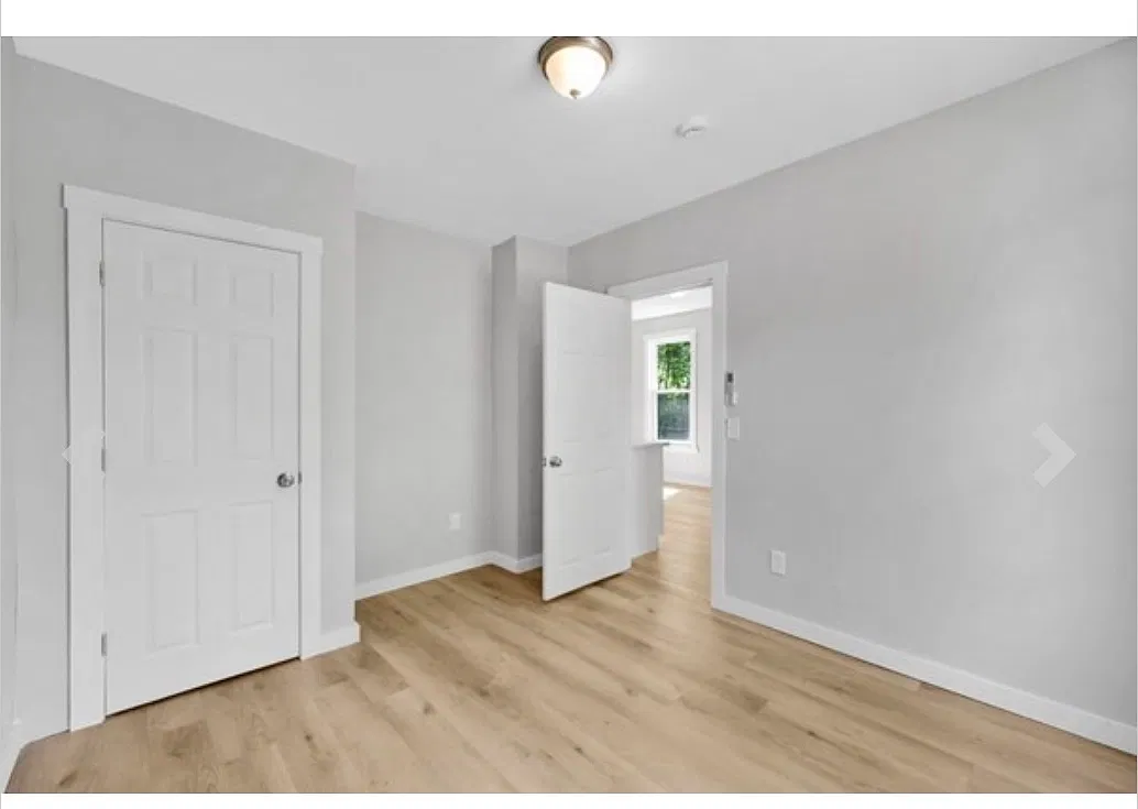 3 bed, $2,100 — Photo 4