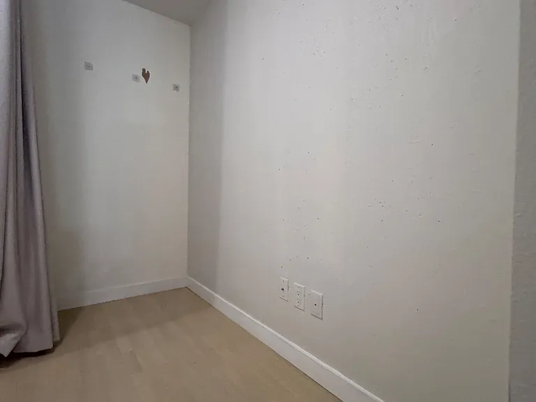 246 Logan Ave #303 — Photo 3