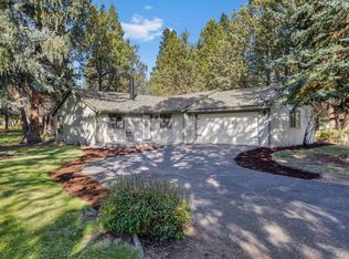 20720 Will Scarlet Ln SE, Bend, OR 97702