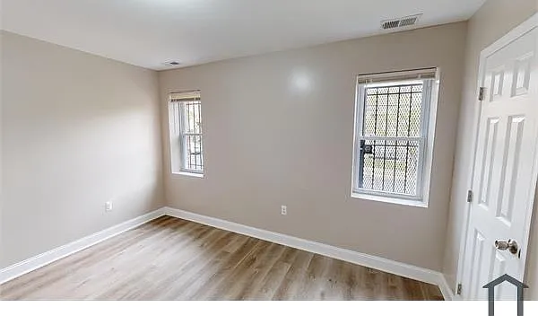 3 bed, $2,548 — Photo 3