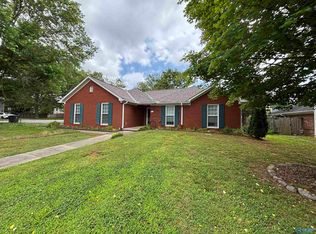 98 S Interlaken Dr, Madison, AL 35758