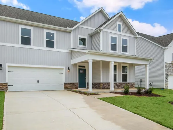 305 Umstead St, Sanford, NC 27330