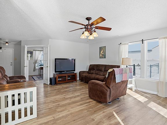 3rd image of 9949 Blue Ridge Way