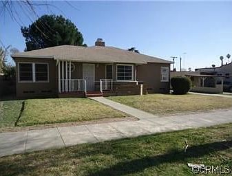 4th image of 2431 N Arrowhead Ave