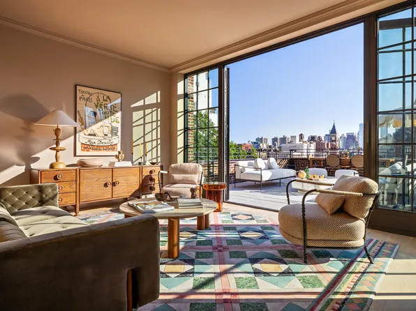 118 West 13th Street image 1 of 29