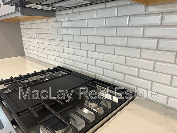 4th image of 3809 N 100th Dr
