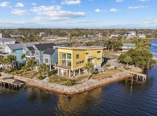 121 Main St SW, Steinhatchee, FL 32359