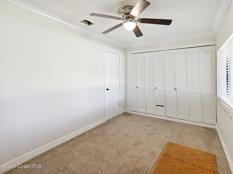 1201 S Shannon Ave — Photo 16