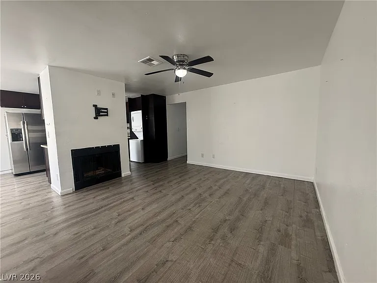 6208 Ilanos Ln #B — Photo 2