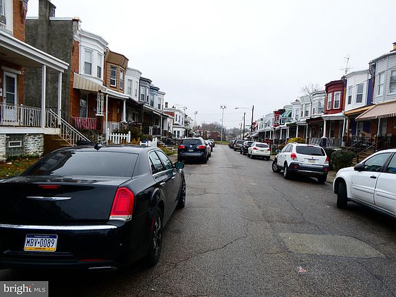 3rd image of 5727 N Beechwood St