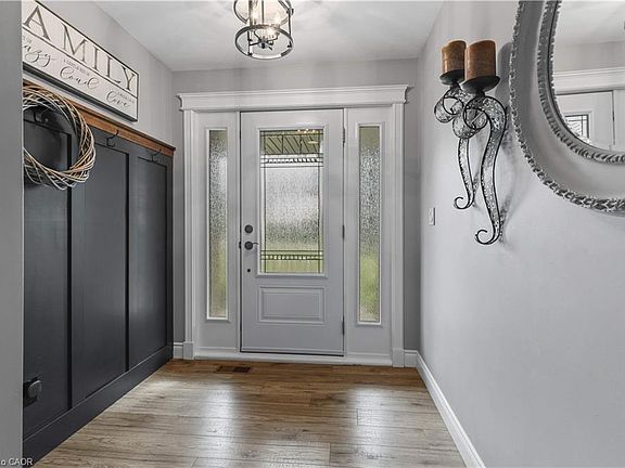 4th image of 404996 Beaconsfield Rd