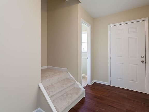 2nd image of 528 Darby Glen Ln