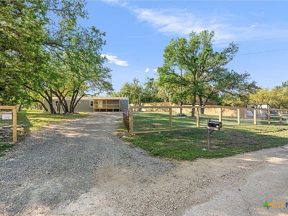 3rd image of 27 Briarwood Rd