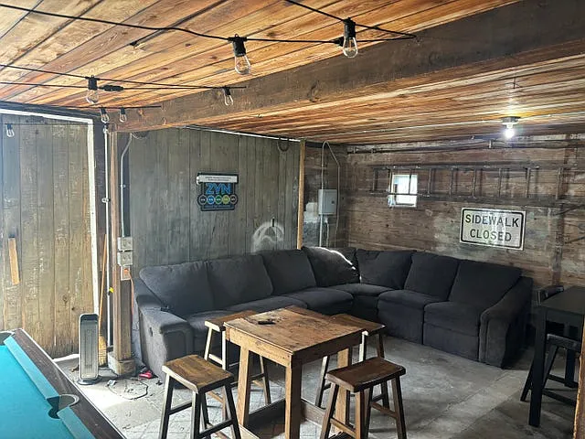 Garage (furniture not included)