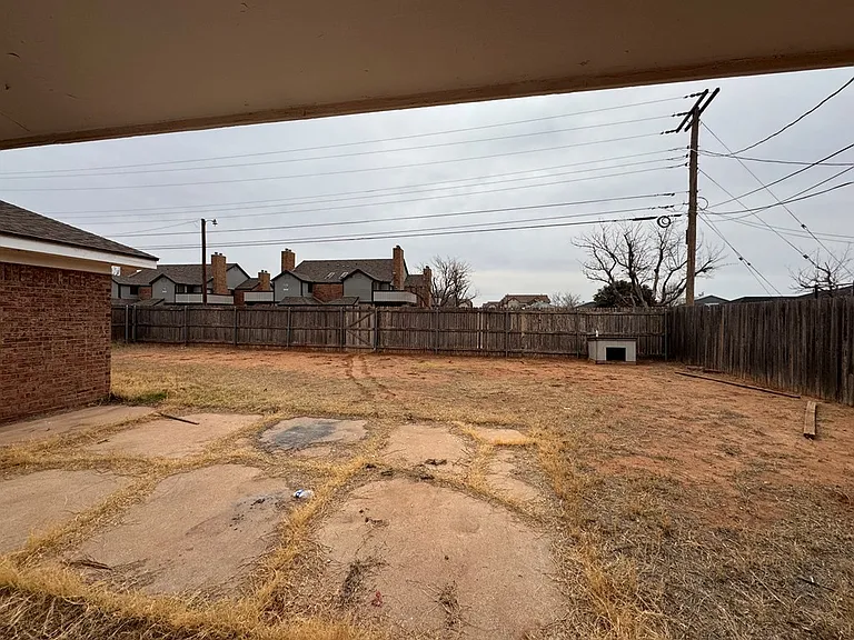 4425 Humble Ave — Photo 20