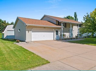 1724 Bayberry St, Appleton, WI 54915