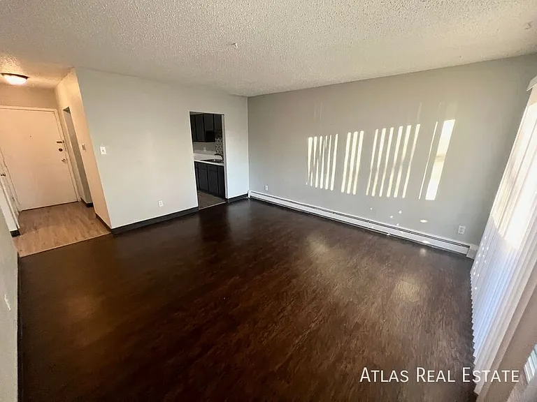 312 W Alabama Ave — Photo 20