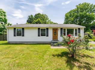 75 Puritan Rd, Springfield, MA 01119