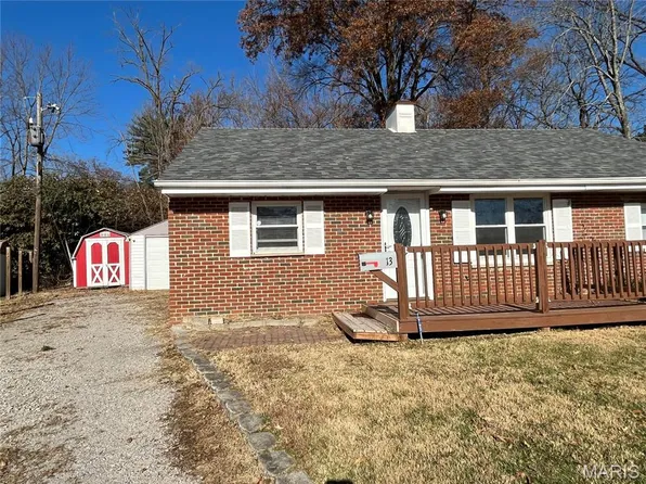 13 Rusty Wil Dr, Belleville, IL 62220