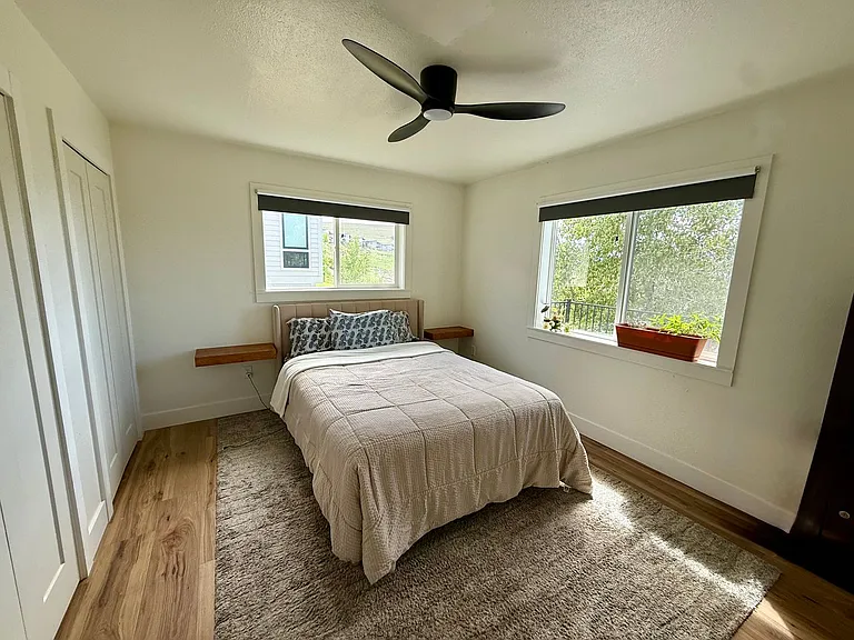 6465 Macarthur Dr — Photo 14