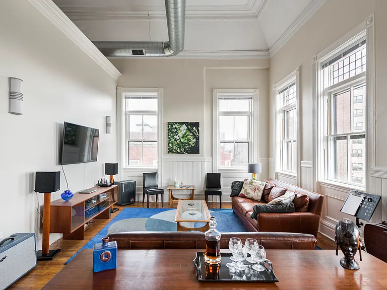 741 Westminster St #301 — Photo 7