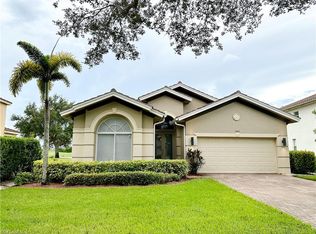 1922 Par Dr, Naples, FL 34120