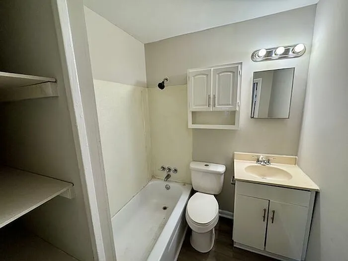 2403 Mastin Lake Rd NE #2 — Photo 7