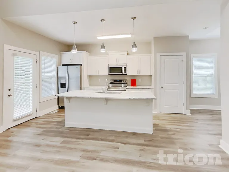 1765 Bridgecrest Dr — Photo 6