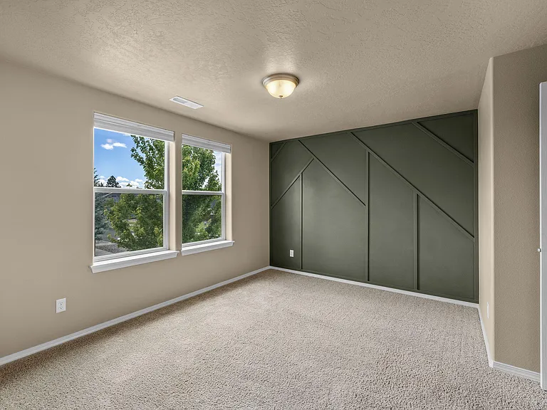 21154 Darnel Ave — Photo 17