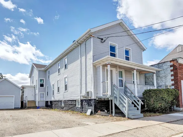 139 W 7th Ave, Oshkosh, WI 54902