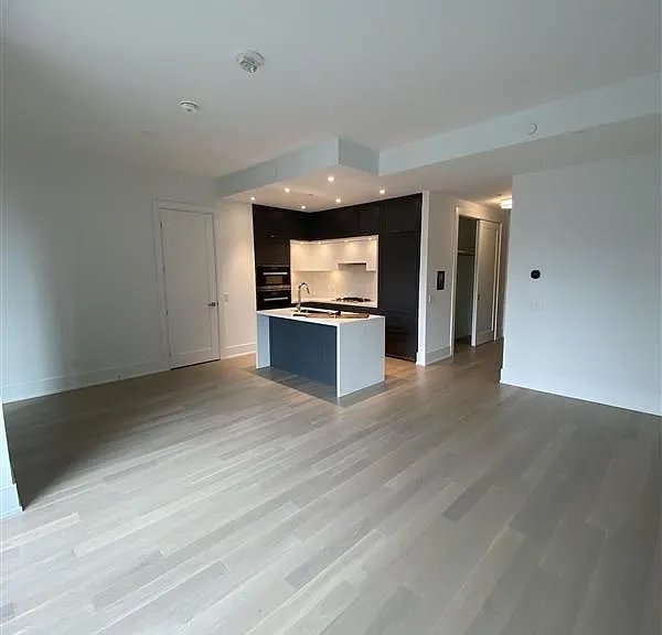 455 Wellington St W #701 — Photo 10