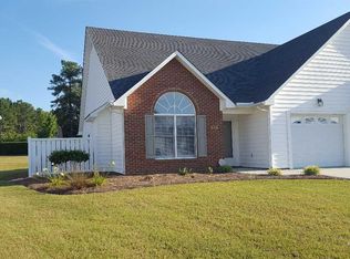 106 Glenalmond Ct, Dunn, NC 28334