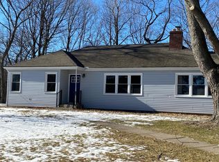 9219 N Picture Ridge Rd, Peoria, IL 61615