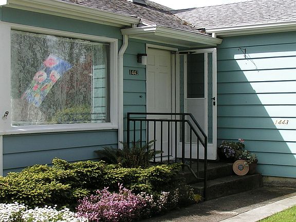 details of front porch