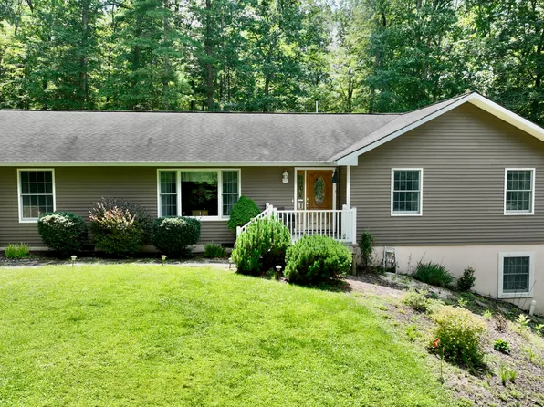 5183 Seneca, Ronceverte, WV 24970