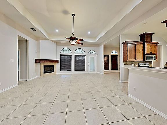 3rd image of 6909 Windy Creek Dr