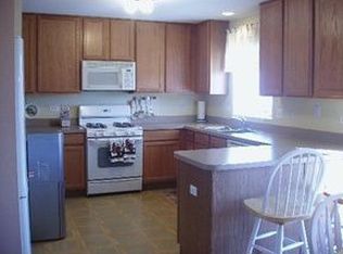 452 Horizon Ln, Dekalb, IL 60115