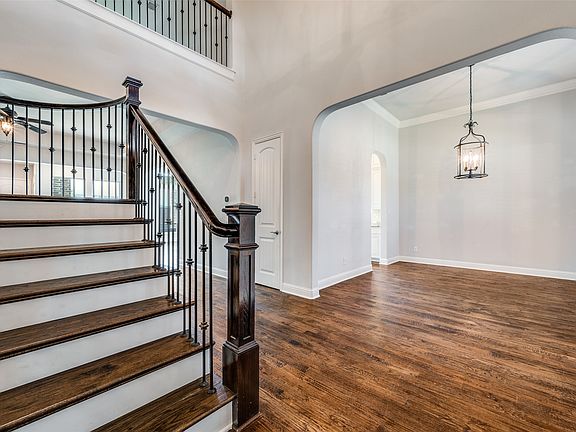 3rd image of 2531 Sage Ridge Dr