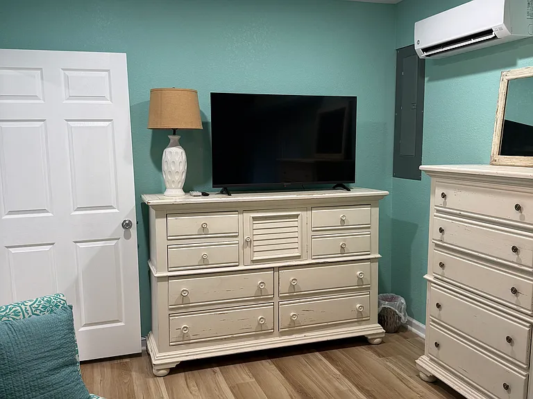 242 Mill Point Dr #A — Photo 13