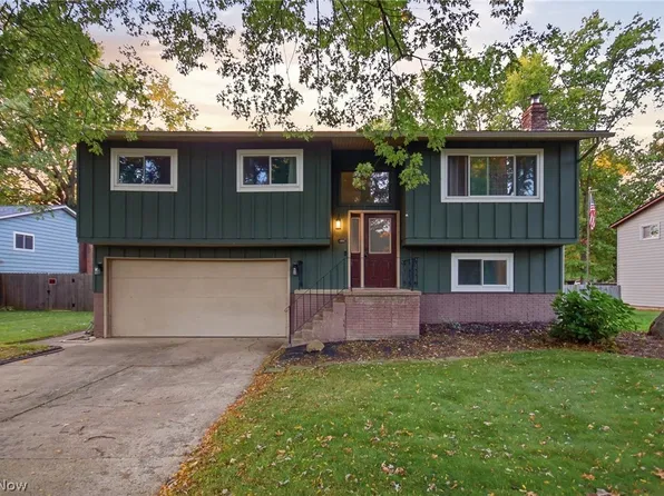 6562 Miller Dr, North Ridgeville, OH 44039