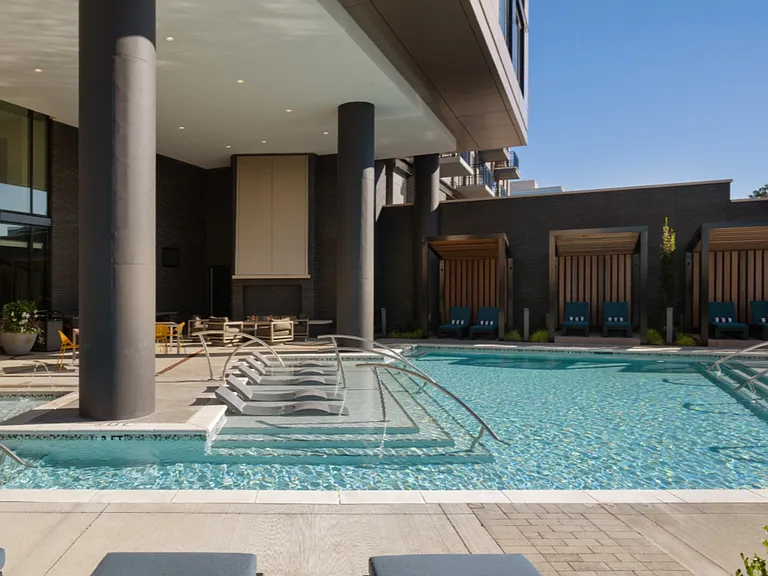Oro Ballantyne — Photo 28