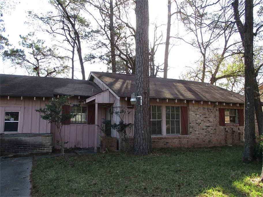1st image of 10542 Royal Oaks Dr
