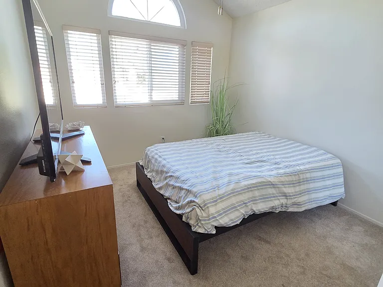 740 Edgewater Dr — Photo 18
