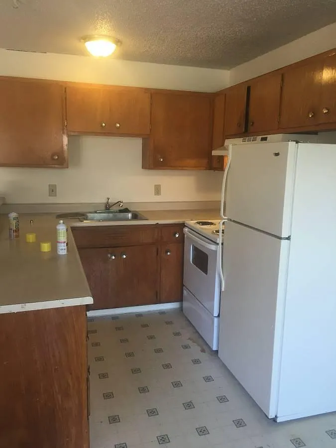 2 bed, 1008 sqft, $2,300 — Photo 3
