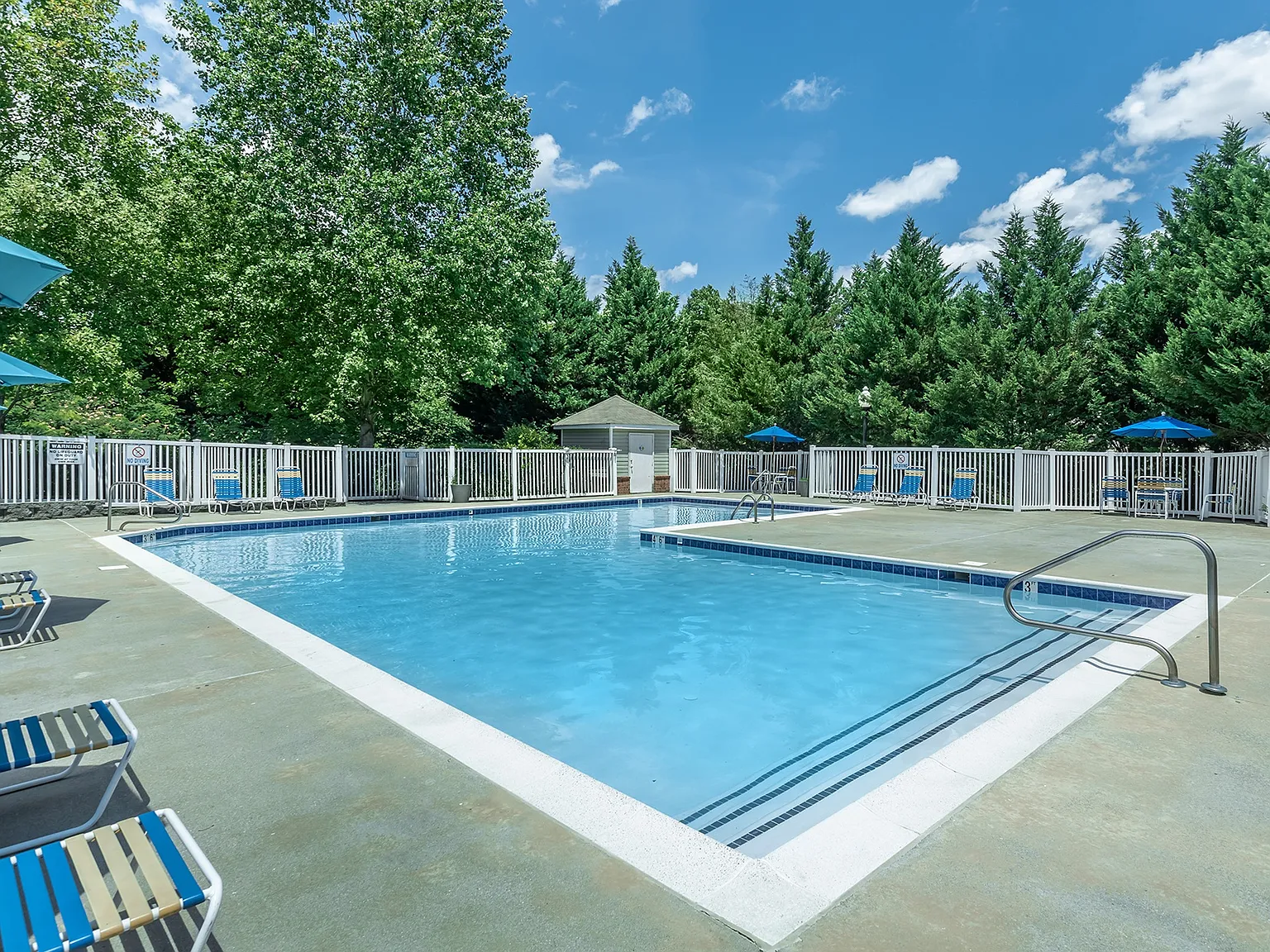 Overlook at Falling Creek Apartment Homes — Photo 3