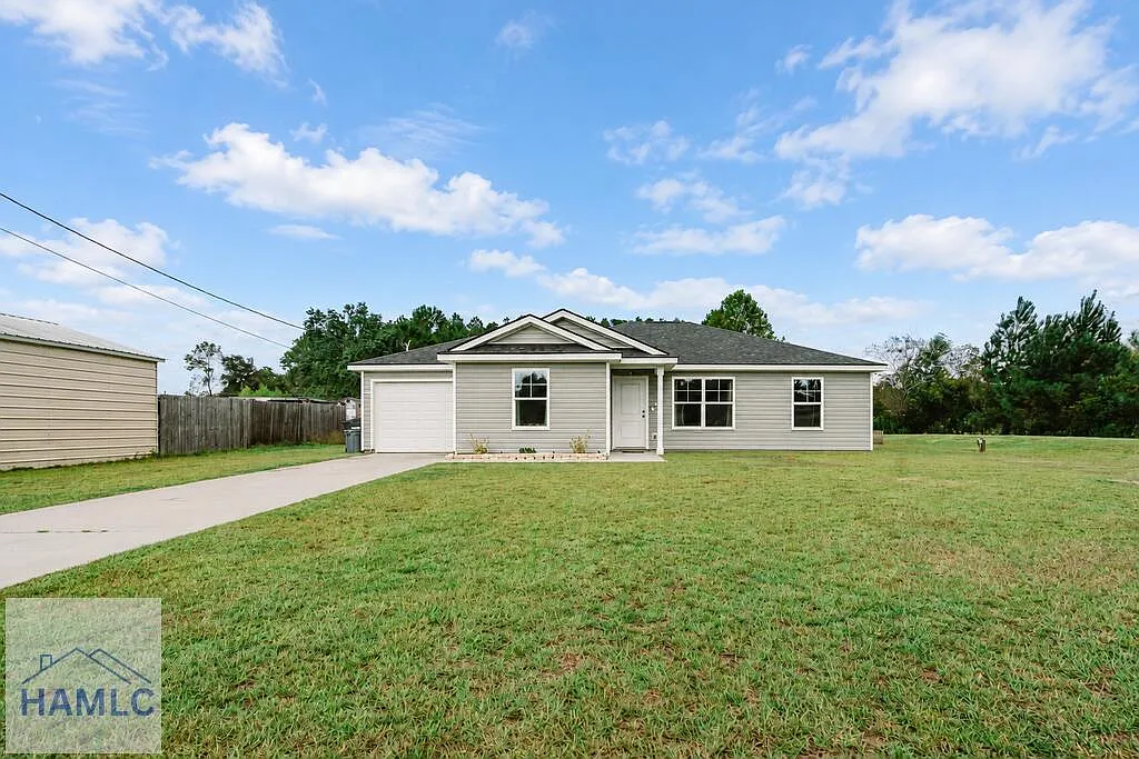 3 bed, 2.0 bath, 1282 sqft, $1,950 — Photo 1