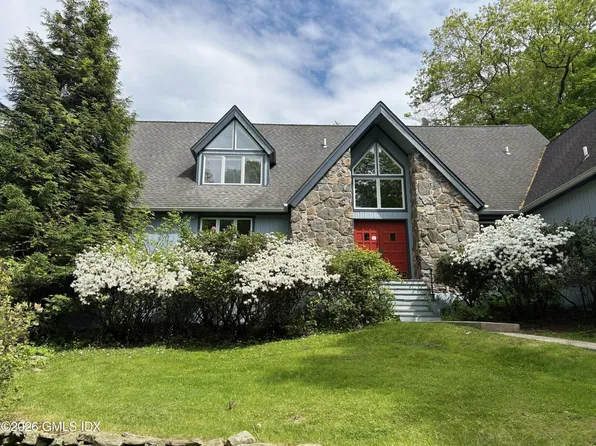 681 River Rd, Cos Cob, CT 06807