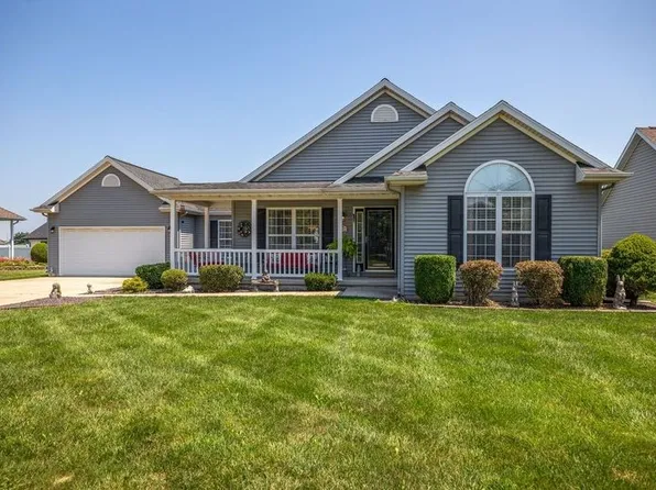 2312 N Charlotte St, Effingham, IL 62401