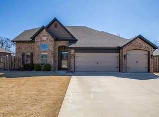 6313 S 56th St, Rogers, AR 72758