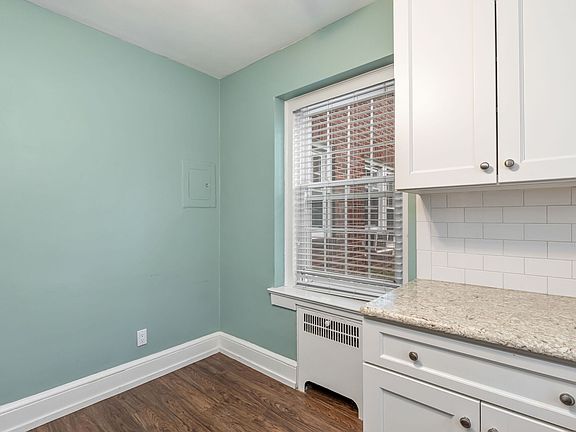 Kitchen Table Area
